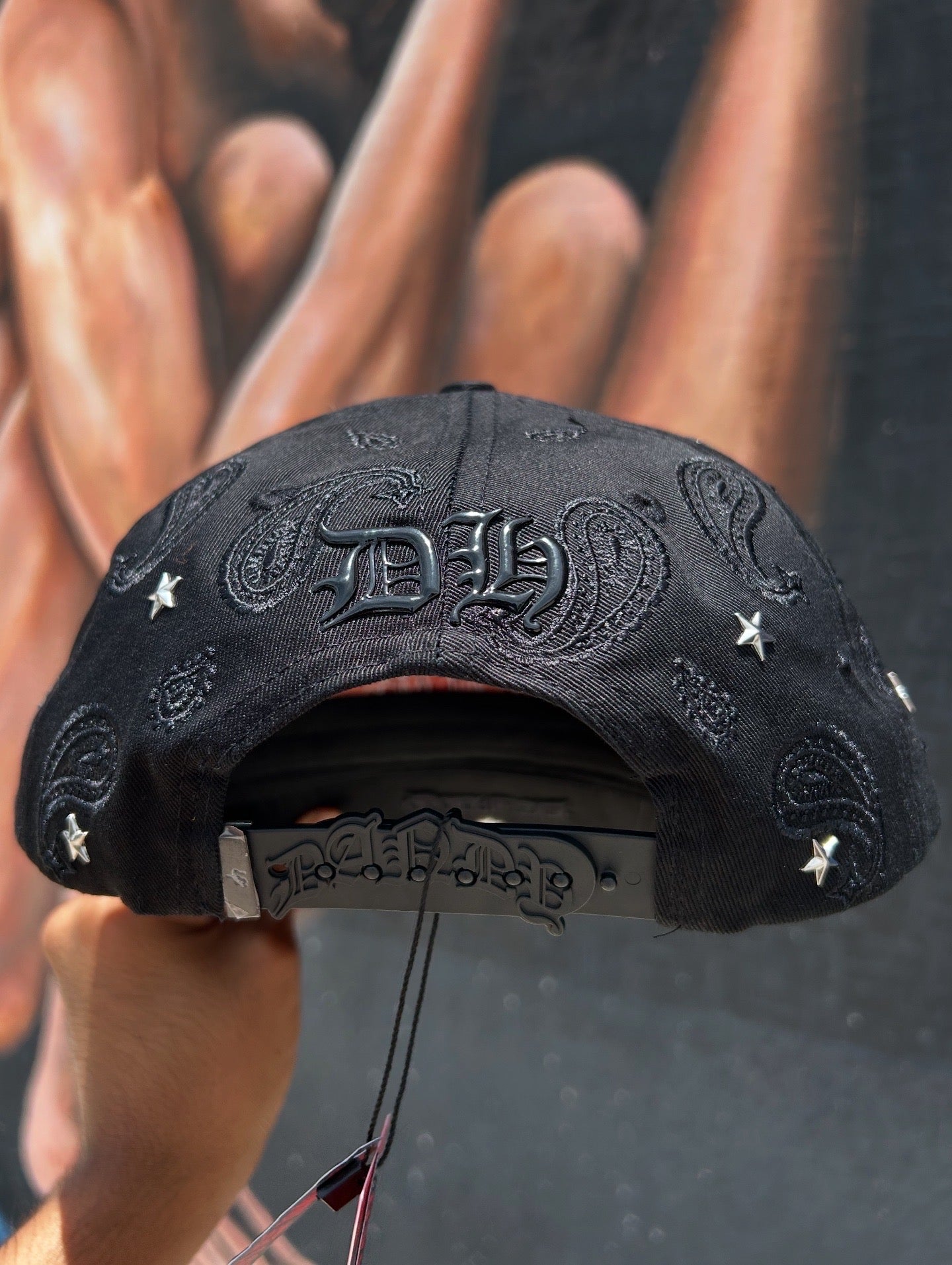 SUNSET BLVD– SNEAKER FEVER